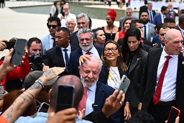 Lula veta la ley que aminora la pena de Bolsonaro y otros condenados por el golpe
