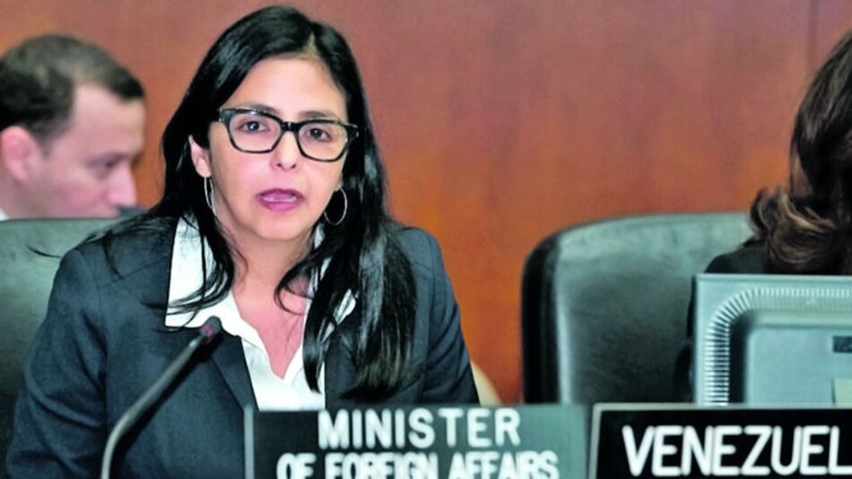 Gobierno de Venezuela dice que informó a la OPS que no recibirá vacuna AstraZeneca por Covax