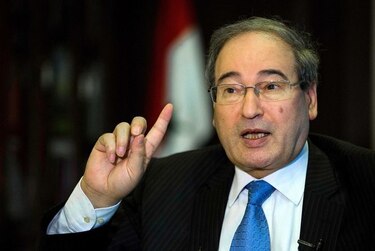 Funcionario sirio descarta salida de Assad pese a diálogo