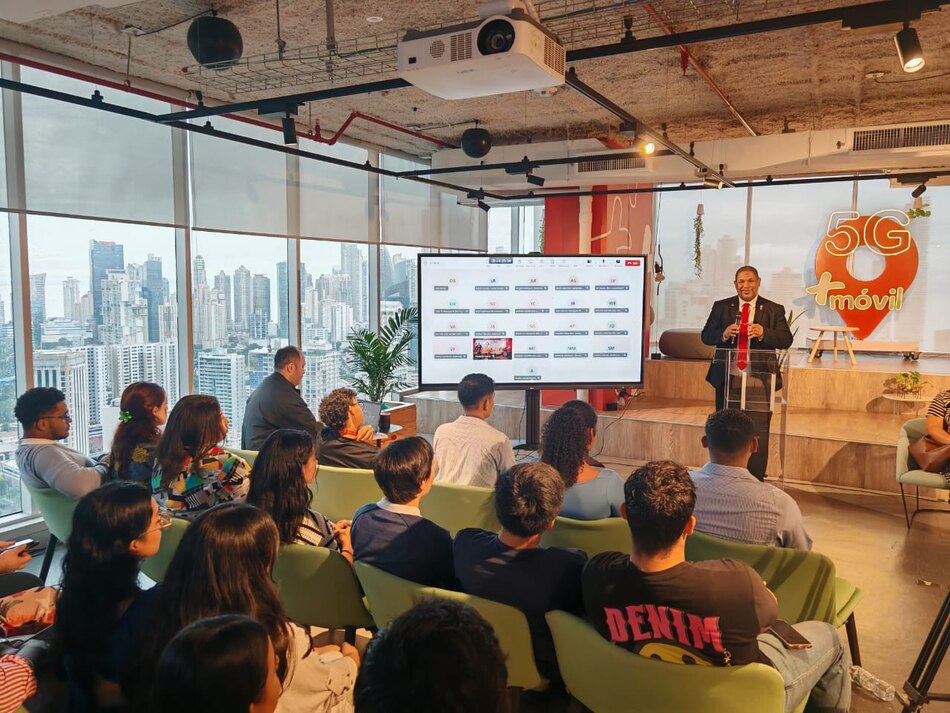 Ifarhu promete saldar becas de Oratoria; estudiantes tienen hasta julio de 2025 para completar trámites