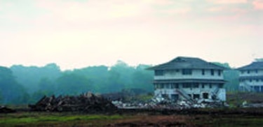 Un edén ruinoso (o crónicas de la antigua Zona del Canal)