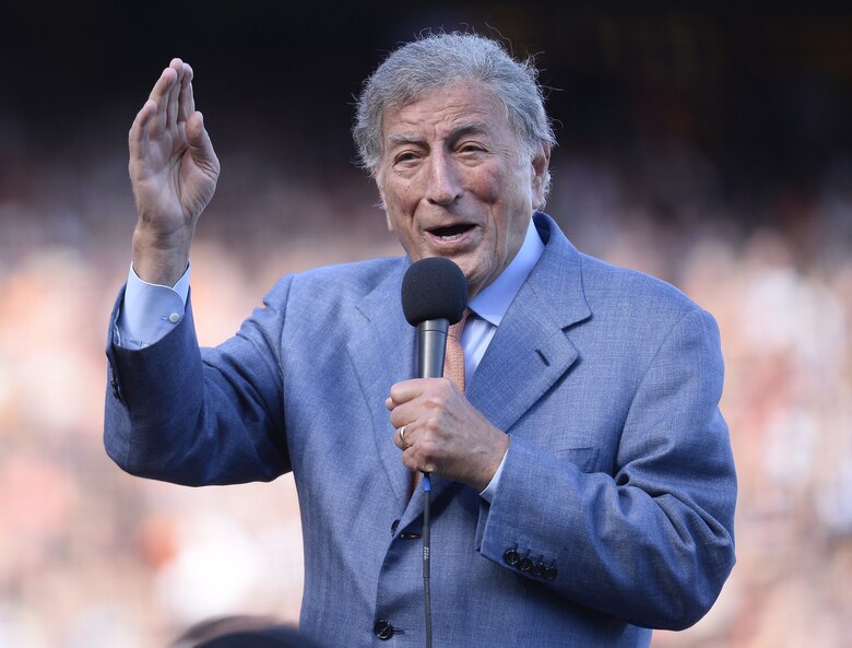 Se apaga la voz de la leyenda Tony Bennett, a los 96 años de edad