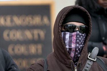Absuelto Kyle Rittenhouse, joven que mató a dos manifestantes antirracistas en Estados Unidos