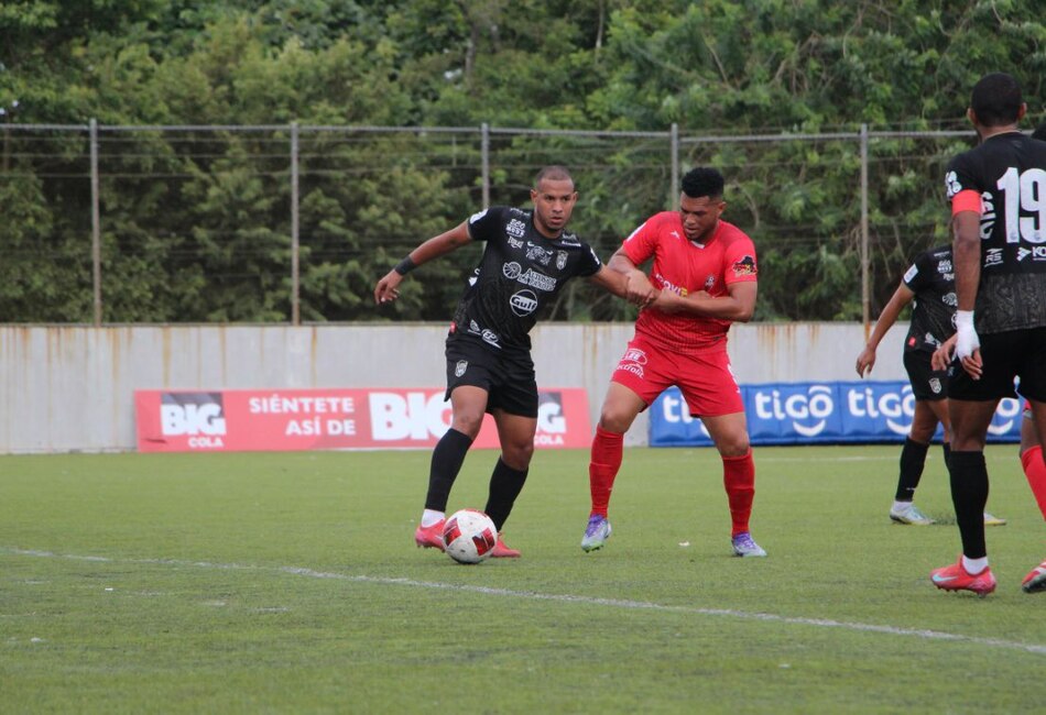 San Francisco asegura playoffs y Plaza Amador lidera el Este