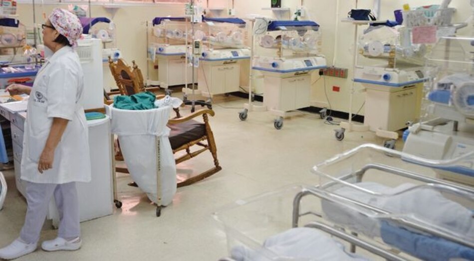 Farmacéuticos del Estado atribuyen muertes de neonatos al mal manejo médico de la heparina