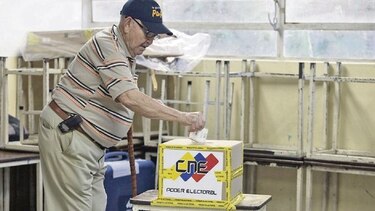 Oposición de Venezuela rompe tres años de boicot electoral y participará en regionales