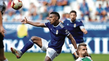 Bárcenas se estrena con dos goles en triunfo del Real Oviedo