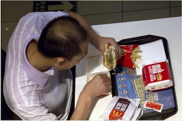 Escándalo de carne podrida en China se expande a más marcas y llega a Japón
