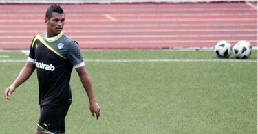 Rolando Blackburn anota en goleada del líder Comunicaciones