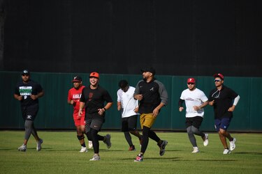 Mayorga espera clasificar a Panamá a la Súper Ronda del Premier 12