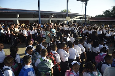 La jornada escolar de 2024 inició con protestas por las condiciones de las escuelas