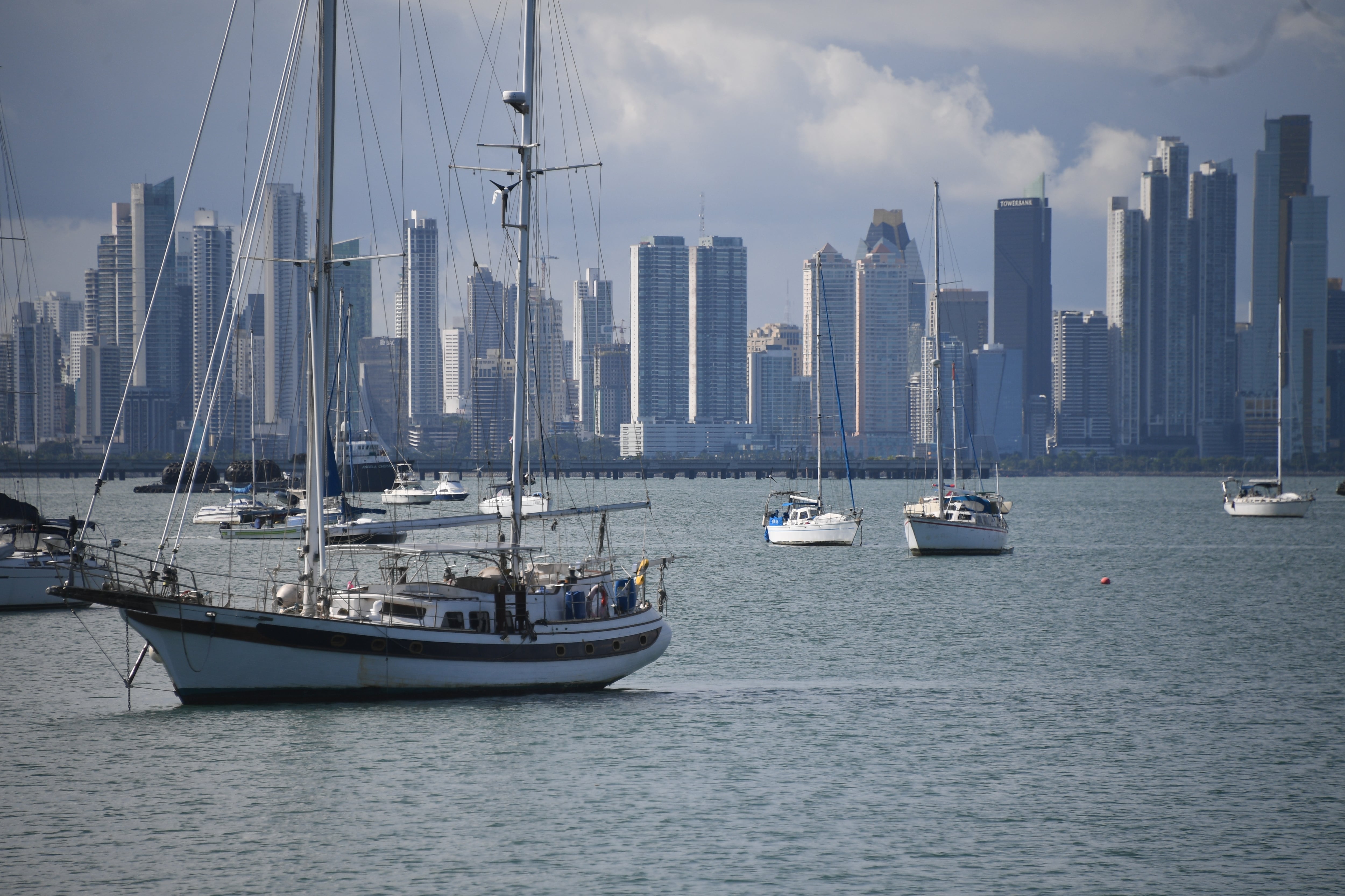 Panamá enfrenta desafíos fiscales para 2026 pese a mejora recaudatoria