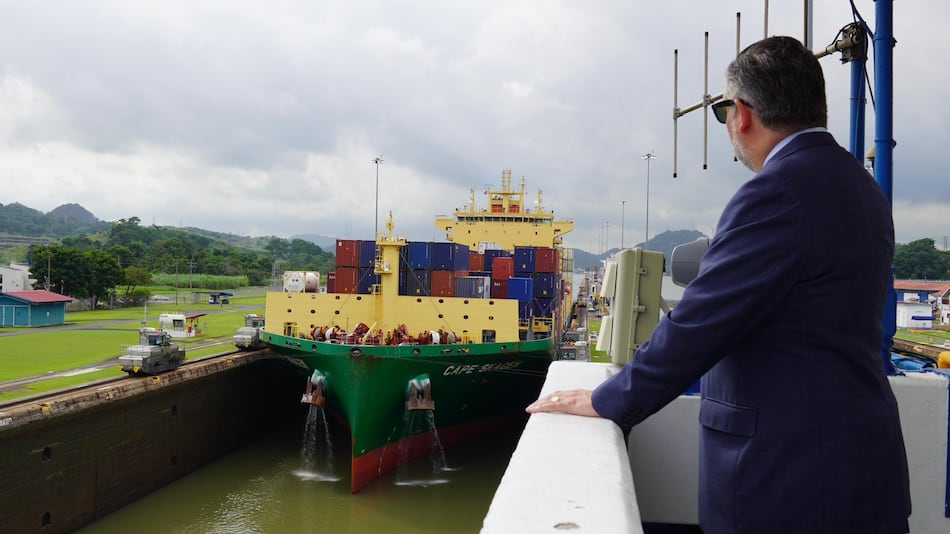 Senador Ted Cruz insiste en injerencia de China en el Canal, pese a que Panamá lo ha desmentido