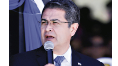 Fiscales de EU investigaron a presidente de Honduras