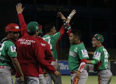 Los Santos y Herrera deciden esta noche al último clasificado de la serie semifinal