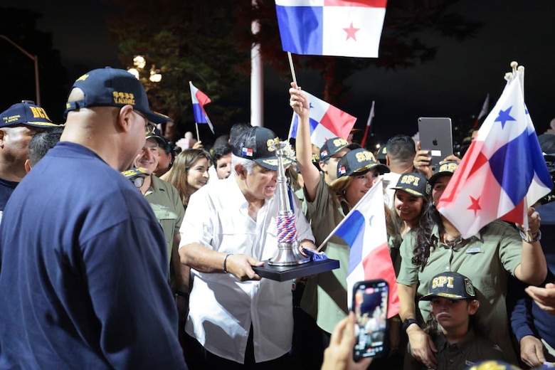 Con dianas al amanecer, Panamá inicia las Fiestas Patrias 2025