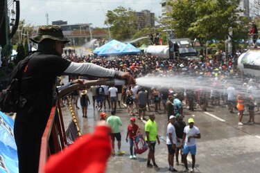 Panameños y extranjeros disfrutan de los culecos en la cinta costera