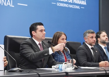 Un velo de 10 años para las actas del Gabinete de Laurentino Cortizo
