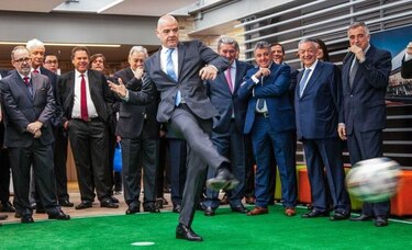 Presidente de FIFA sopesa Copa del Mundo con 48 países