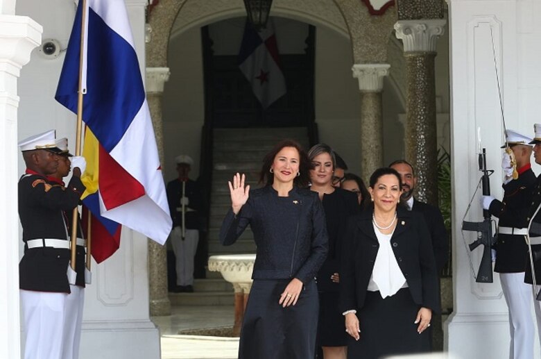 Embajadora designada por Guaidó entrega cartas credenciales a Varela