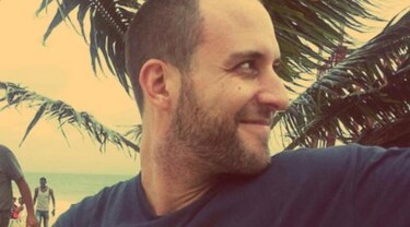 El camarógrafo de EU con ébola podría abandonar el aislamiento esta semana