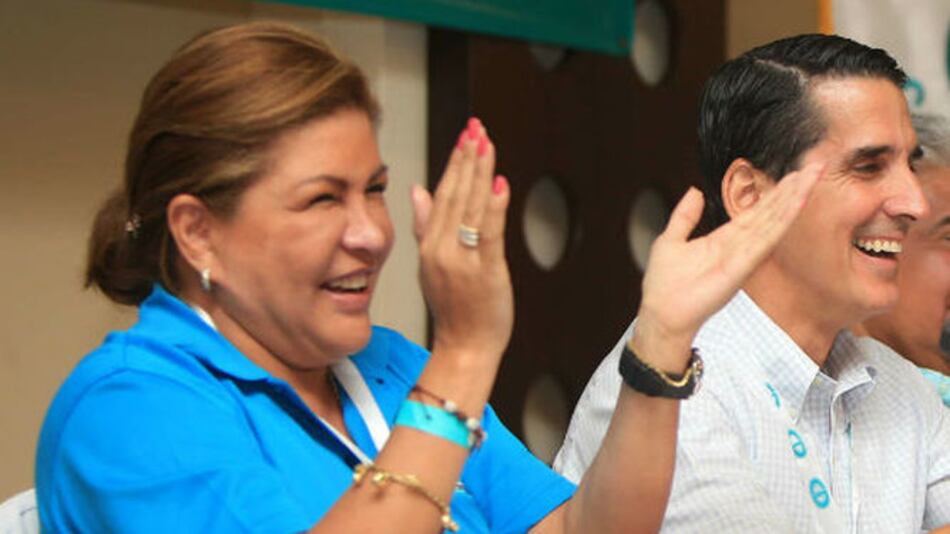 Diputados de CD están en desacuerdo con ultimátum de Martinelli y Cortés