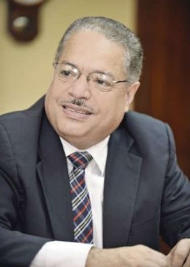 Acontecer de Panamá en 13 cuentos breves