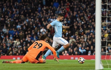 Agüero lidera triunfo del City en la FA Cup