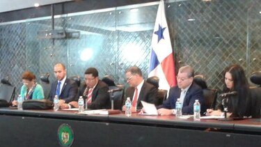 Diputados acuerdan discutir anteproyecto que elimina ley blindaje