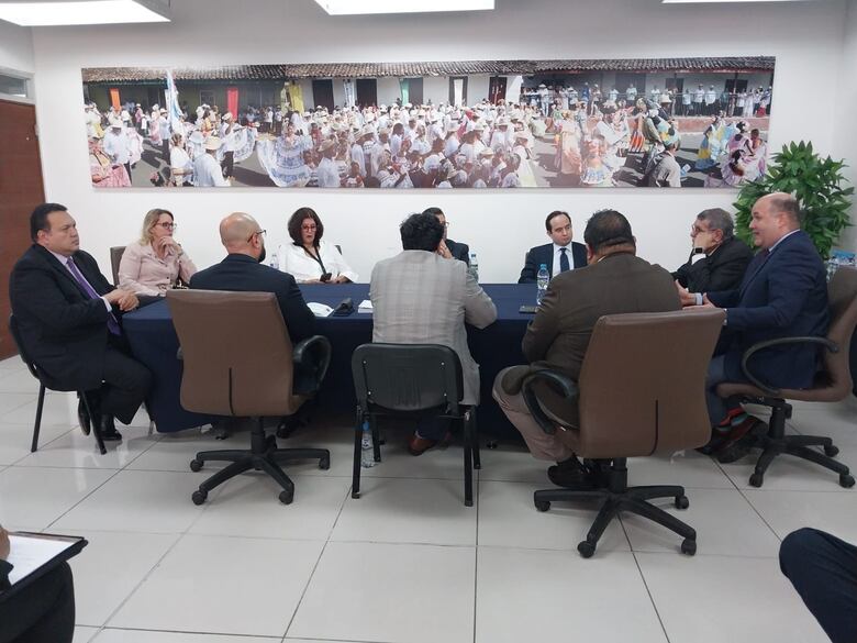 Embajada de Estados Unidos se pronuncia en contra de la censura que impuso el TE a un periodista y dos medios digitales