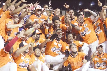 Domínguez quiere armar un equipo que pueda competir en la Serie del Caribe