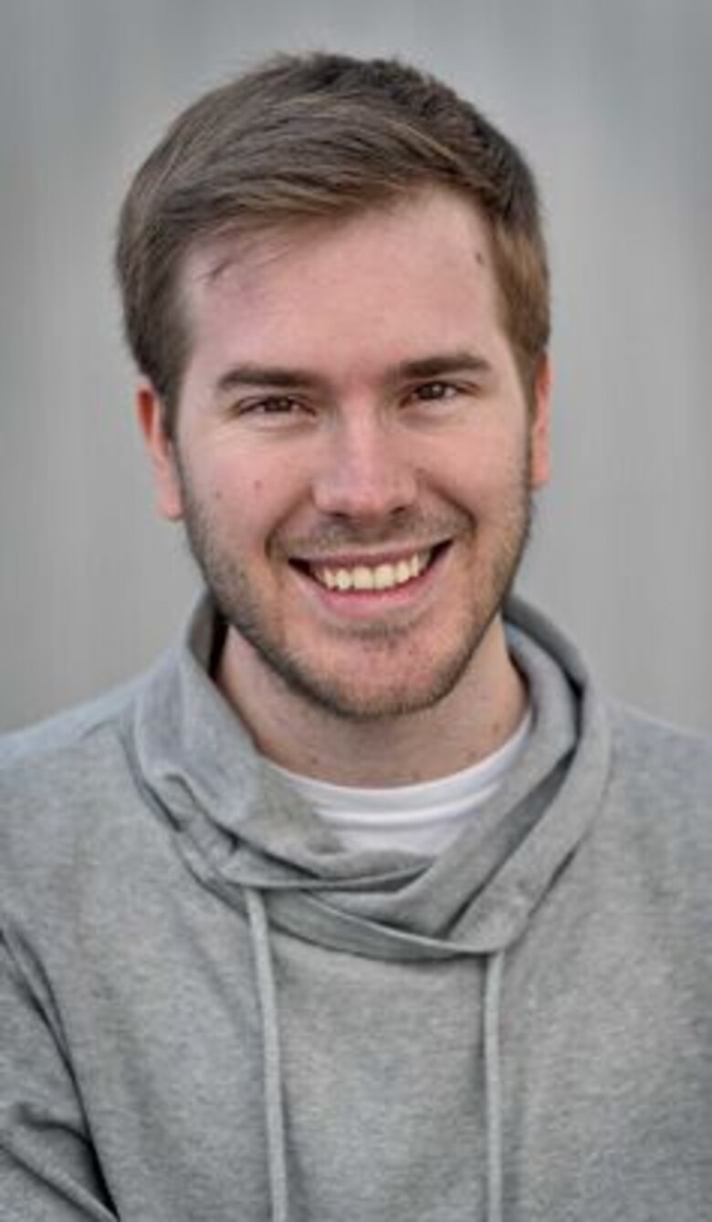 Javier Ruescas, la pluma que no descansa