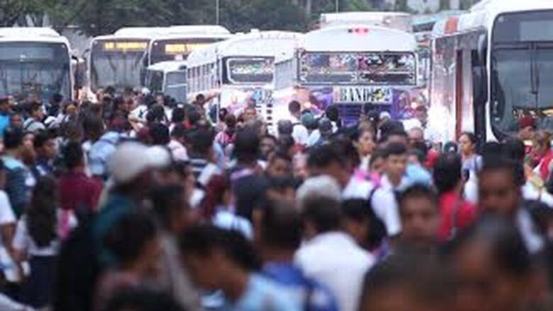 Operadores del Metro Bus aceptan arbitraje del Mitradel
