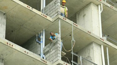 Gremios rechazan propuesta que crea una licencia de paternidad