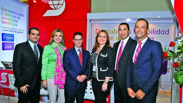 Estrena auto nuevo