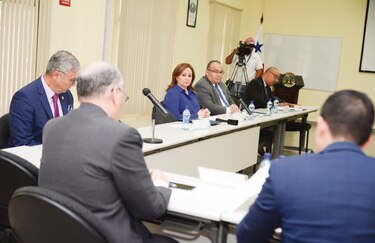 Demandan designación de procuradores suplentes