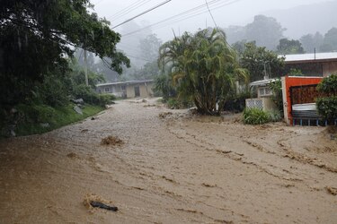Unas 17 casas afectadas por inundaciones y deslizamientos en Boquete