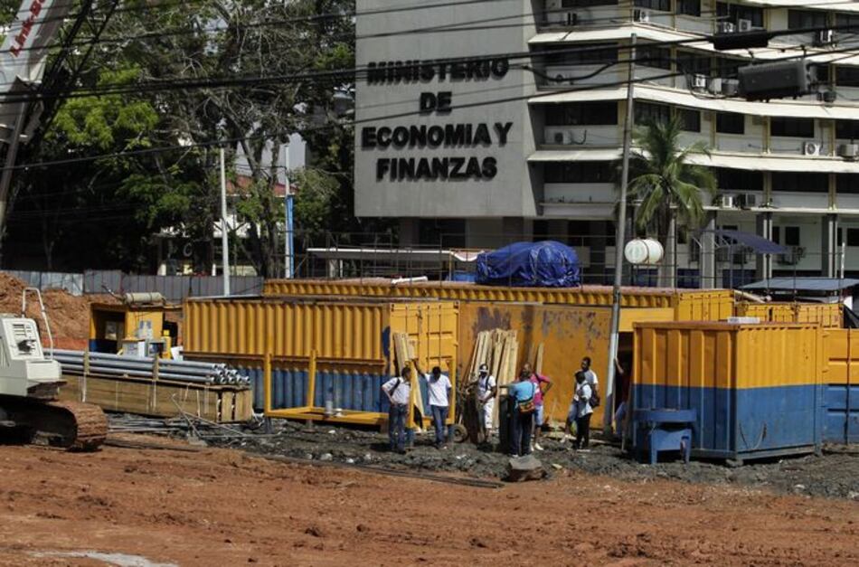 18.4 millones de dólares para edificar aparcaderos subterráneos