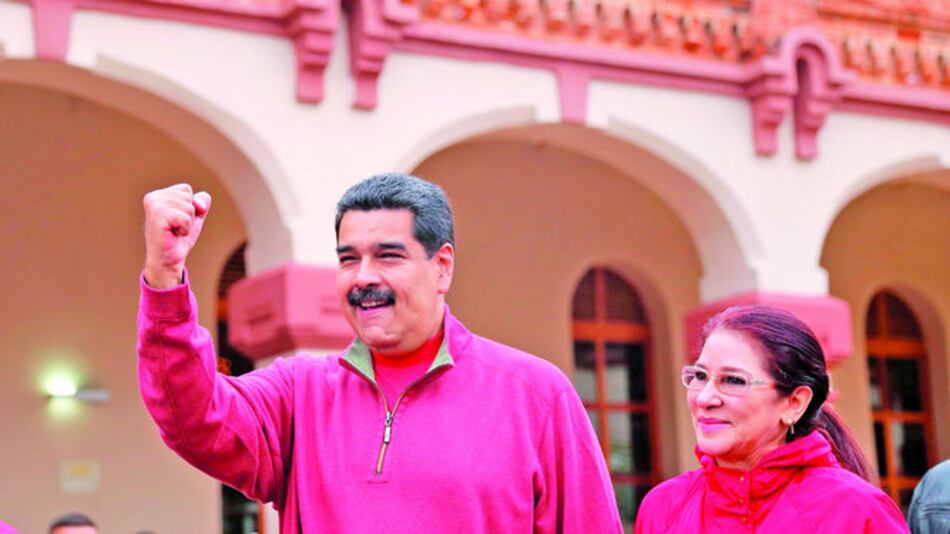 Proponen juicio a Maduro por abandono del cargo