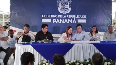 Presidente entrega orden de proceder para alcantarillado de David