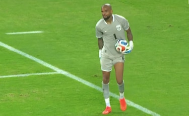 Alarmas encendidas por lesiones de Luis Mejía y Eric Davis en Durban