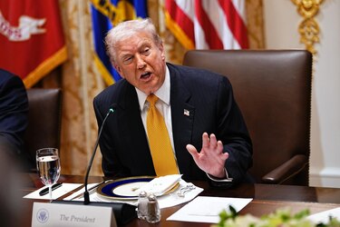 Trump celebra la dimisión del director de la BBC y le acusa de ‘corrupto’