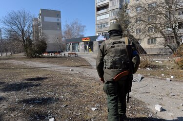 Ucrania recupera algo de terreno ante tropas rusas, dice el Pentágono