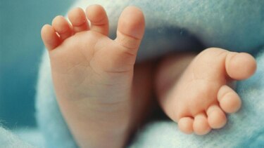 Bebés de 3 personas: los 8 niños que nacieron libres de enfermedades hereditarias en Reino Unido gracias a un método genético pionero