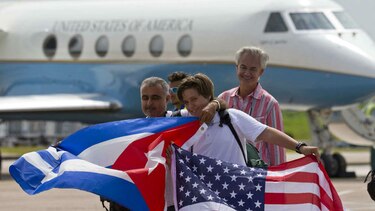 Cuba y EU reabren sus cielos con primer vuelo regular en medio siglo
