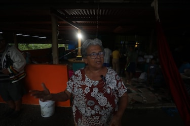 Entre galeras, cartones y carpas: la tragedia se prolonga en Isla Cañas, Búcaro y Tonosí