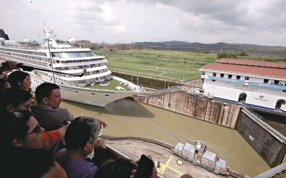 Directiva del Canal de Panamá debe definir aportes al Estado