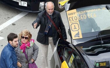 Sobrevivientes de ataque en Túnez, temerosos y desafiantes