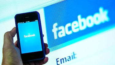 Facebook advertirá a usuarios de posibles 'hackers' respaldados por gobiernos