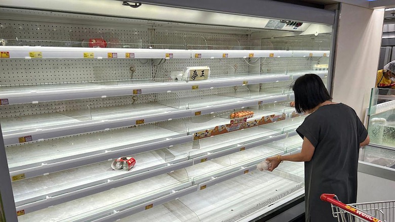 La reina de las tormentas: las imágenes del supertifón Ragasa que deja al menos 17 muertos en Taiwán y obliga a evacuar a millones en China